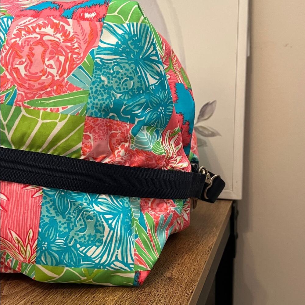 LeSportSac x Lilly Pulitzer Weekender Duffle Bag in Purrrfect Patch - Picture 7 of 15